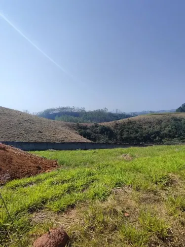 OPORTUNIDADE ESPECIAL | TERRENO DE 1.055 m² NO RESIDENCIAL MANTIQUEIRA SÃO JOSÉ DOS CAMPO