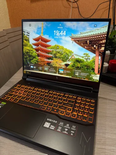 Acer Nitro V16ai - AMD | RTX 5050 8gb | 24gb ddr5 | 1TB 