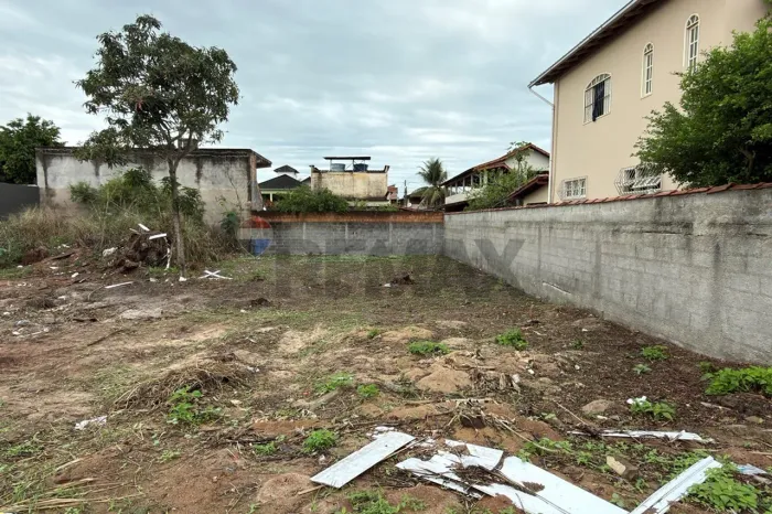 "Terreno na Praia de Itaoca, Itapemirim: Invista no Paraíso!"