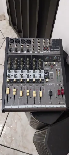 Mesa de som 6 canais