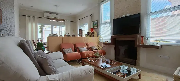 Casa com 5 dormitórios à venda, 257 m² por R$ 2.000.000,00 - Residencial Pedra Grande - At