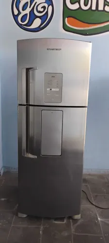 Geladeira semi nova inox