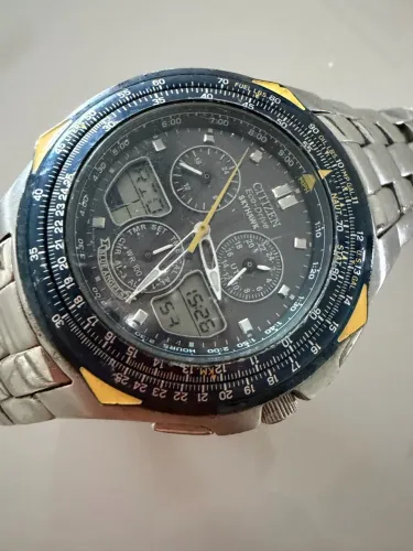 Vendo Relógio Citizen, pulseira de Titânio, modelo Blue Angels.