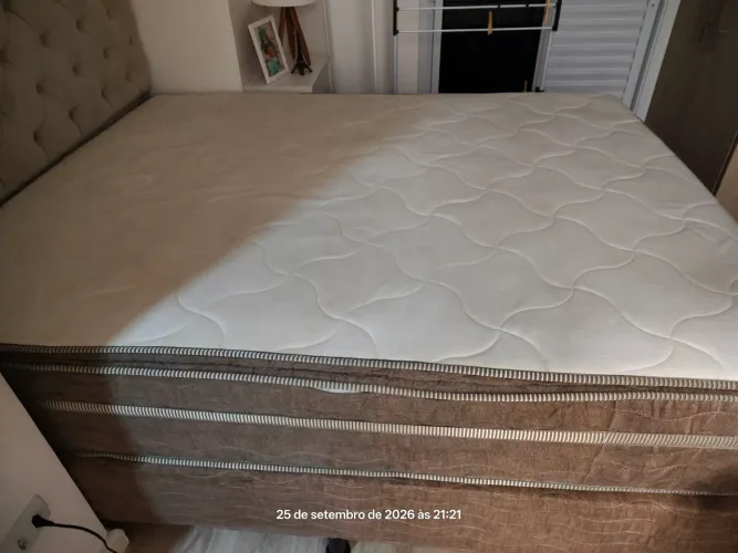 Cama Box e Colchão Queen Probel com molas