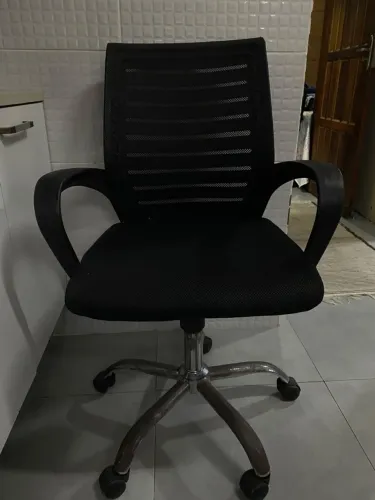 CADEIRA GIRATÓRIA