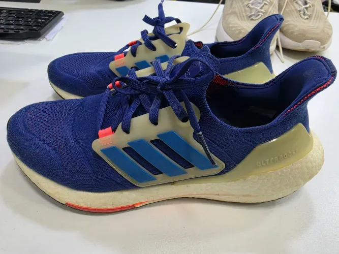 Tênis Adidas Ultraboost 