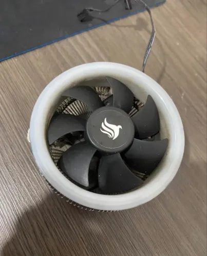 Cooler box Pichau AMD RGB