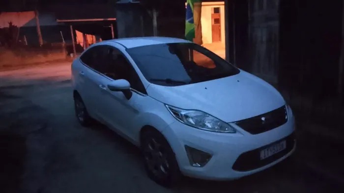 Ford Fiesta Sedan SE 1.6 16V Flex 4P 2013