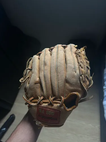 Bolas e Luvas Baseball Kipsta 