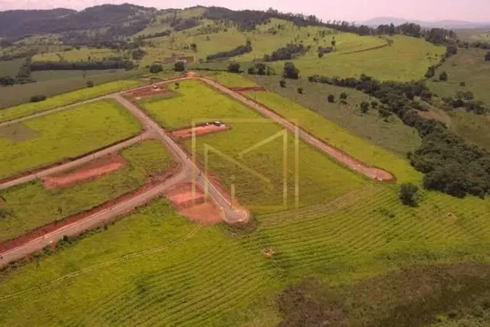 Terreno 1.230m² em Loteamento com Infraestrutura Completa | Rancho Terra Nova - Tuiuti/SP