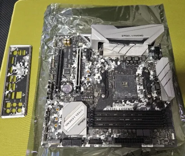Placa-Mãe ASRock B450M Steel Legend AM4 - Funcionando Perfeitamente