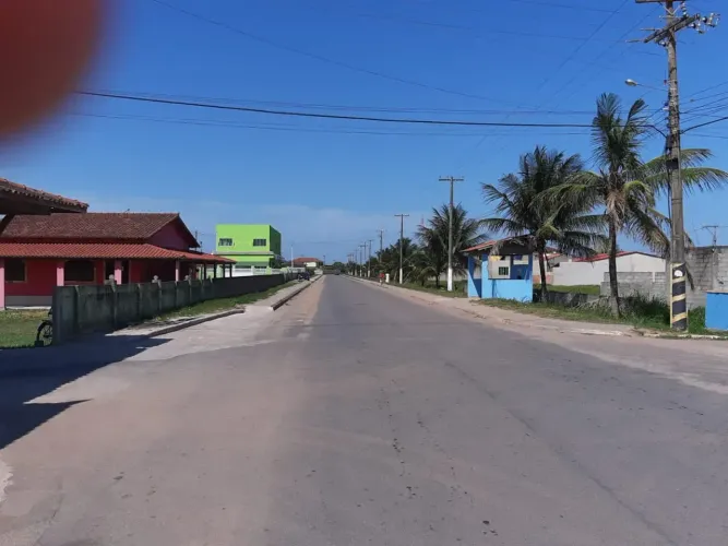 terreno excelente em CABO FRIO, unamar, cabo frio, com casas de alto padrão.