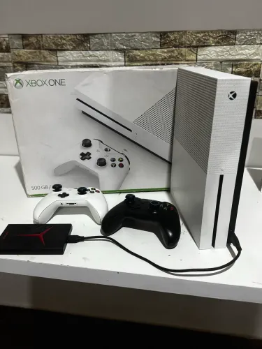 Xbox one 500g+ Hd de 500gb