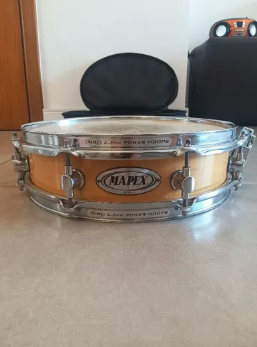 ## Caixa de bateria Mapex Piccolo 13x3, laqueada, aros Power Hoop 2.3, com bag, impecável!