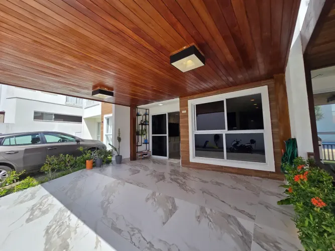 Triplex | Alto Padrão | Condomínio Doro Village | Totalmente Reformada