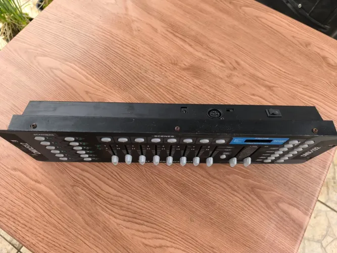 Mesa de iluminação dmx512 (leia o anúncio)