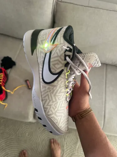 Tênis de basquete LeBron NXXT N41 EUA 9.5