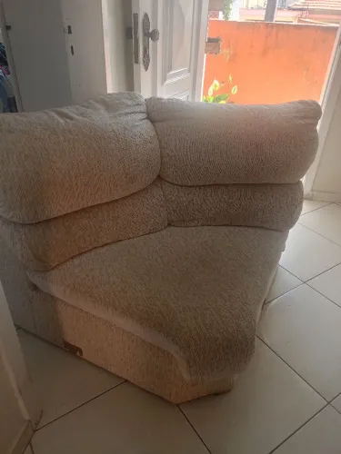 Sofa espaçoso vendendo porque estou sem espaço