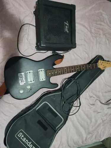 Vendo Guitarra e caixa amplificada