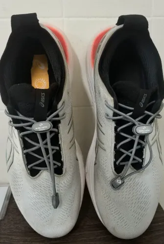 Asics Gel-Nimbus 25