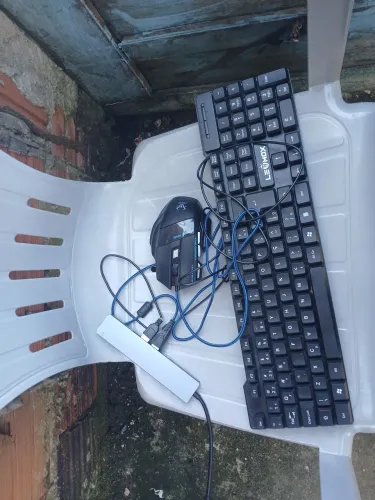 Mobilador novo sem suporte para celular com teclado 100%,mouse gamer da x7 atimo estado 