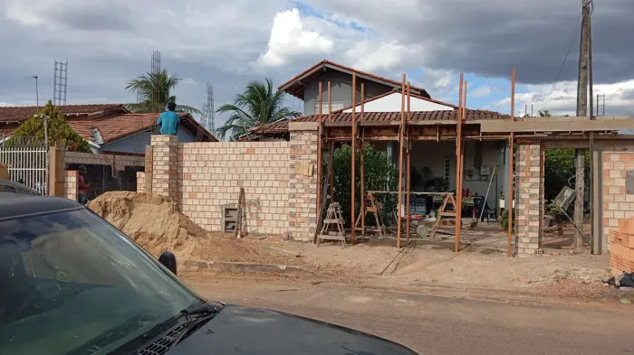 pedreiro e mestre de obra