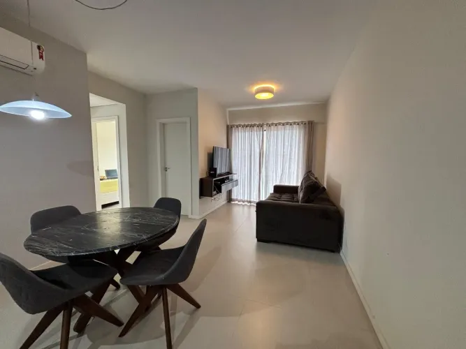 Apartamento para Venda em Joinville, Bom Retiro, 2 dormitórios, 1 suíte, 1 banheiro, 1 vag