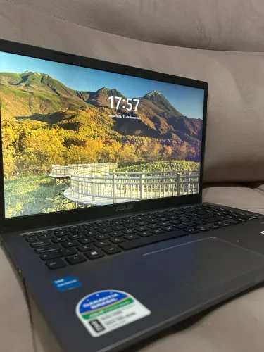 notebook asus (acompanha capa, carregador e mouse) 