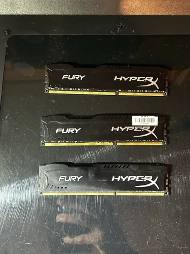 24gb RAM Fury hyperx ddr3 (3x8gb) 1600mhz