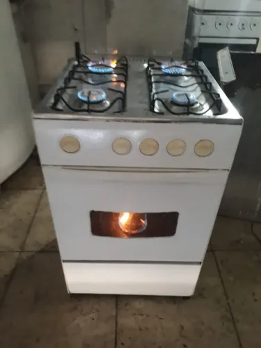 Fogão de 4 bocas