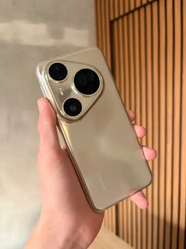 Huawei Pura 80 Ultra - 512gb Dourado (Aberto somente para Testes e fotos)