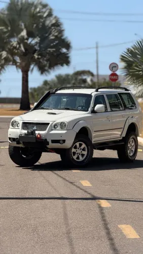 Mitsubishi Pajero Sport HPE 2.5 4X4 Diesel Mec. 2011