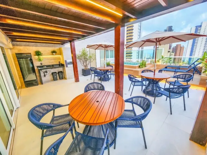 Apartamento com 2 dormitórios à venda, 72 m² por R$ 529.500 - Miramar - João Pessoa/PB