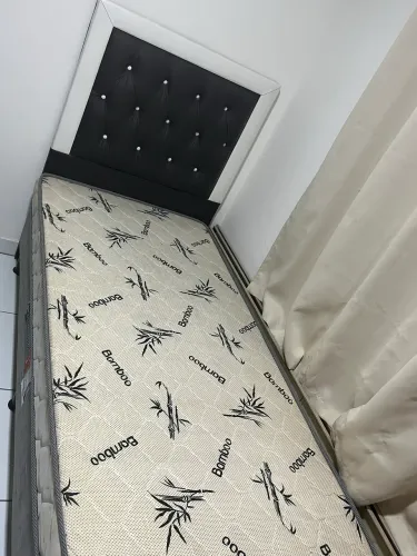Cama box