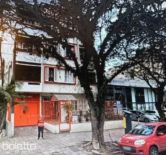 Box de Garagem para Comprar , prédio com portão automatizado e elevador.