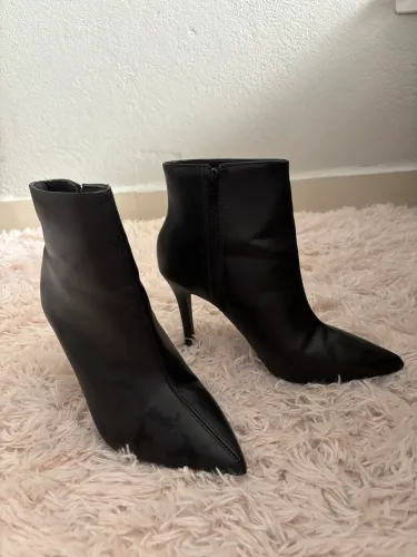Bota 37 