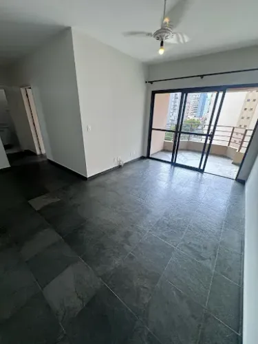 Apartamento com 2 quartos para alugar - Cambuí - Campinas/SP