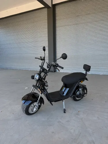 Scooter Elétrica Modelo X13 Com Som Bluetooth
