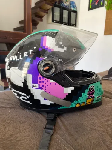 Vende-se capacete da LS2