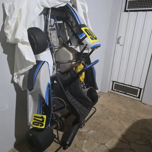 Kart usado em ótimo estado
