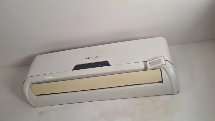 Vendo armário condicionado