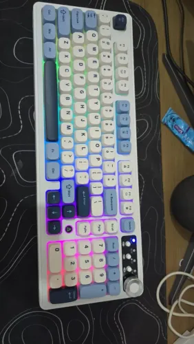Teclado gamer Ajazz AF98, novo Tri-mode