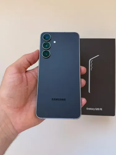 Samsung S25 FE 128GB com caixa (garantia e parcelamento)