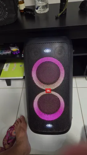 Caixa de som JBL partybox 100 seminova