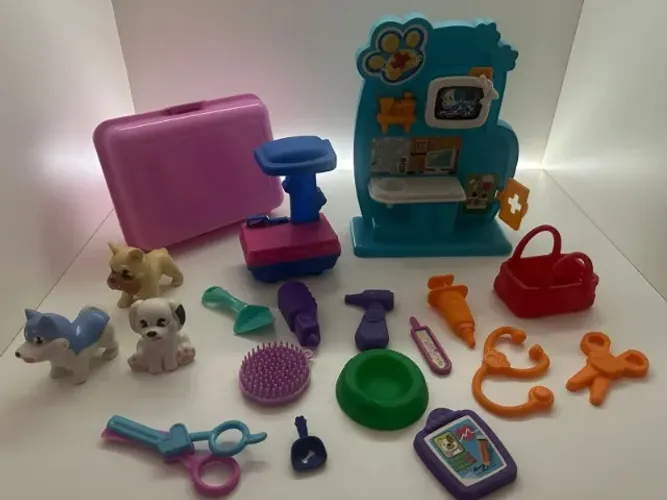 Clínica Veterinária com kit completo