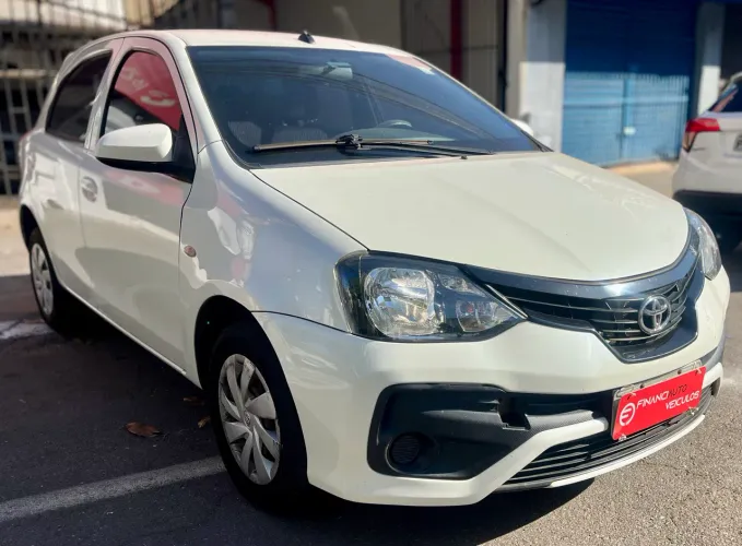 Toyota Etios X 1.3 Flex 16V 5P Mec. 2019