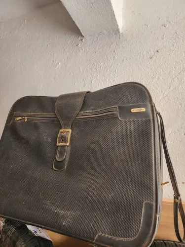 Mala antiga