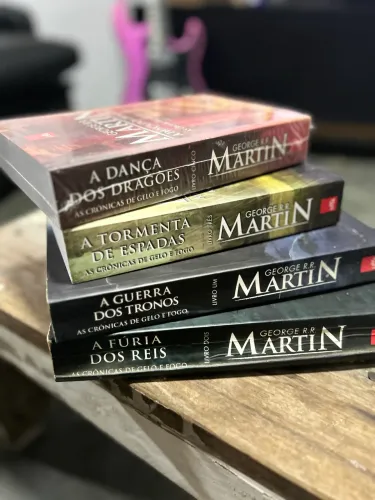 Game of Thrones - Coleção 4 Livros As Crônicas de Gelo e Fogo