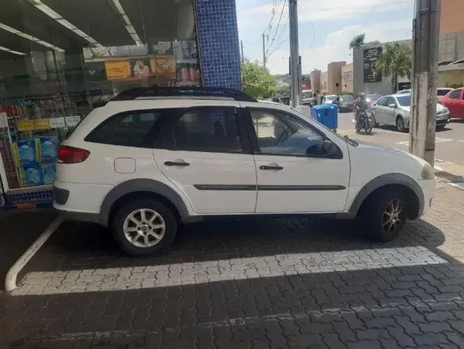 Fiat Palio Weekend Trekking 1.6 Flex 16V 5P 2012
