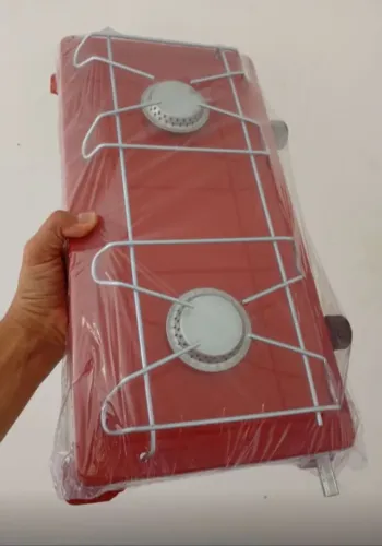 Fogão Master Vermelho a Gás, prático e de fácil transporte em carro ou moto. 